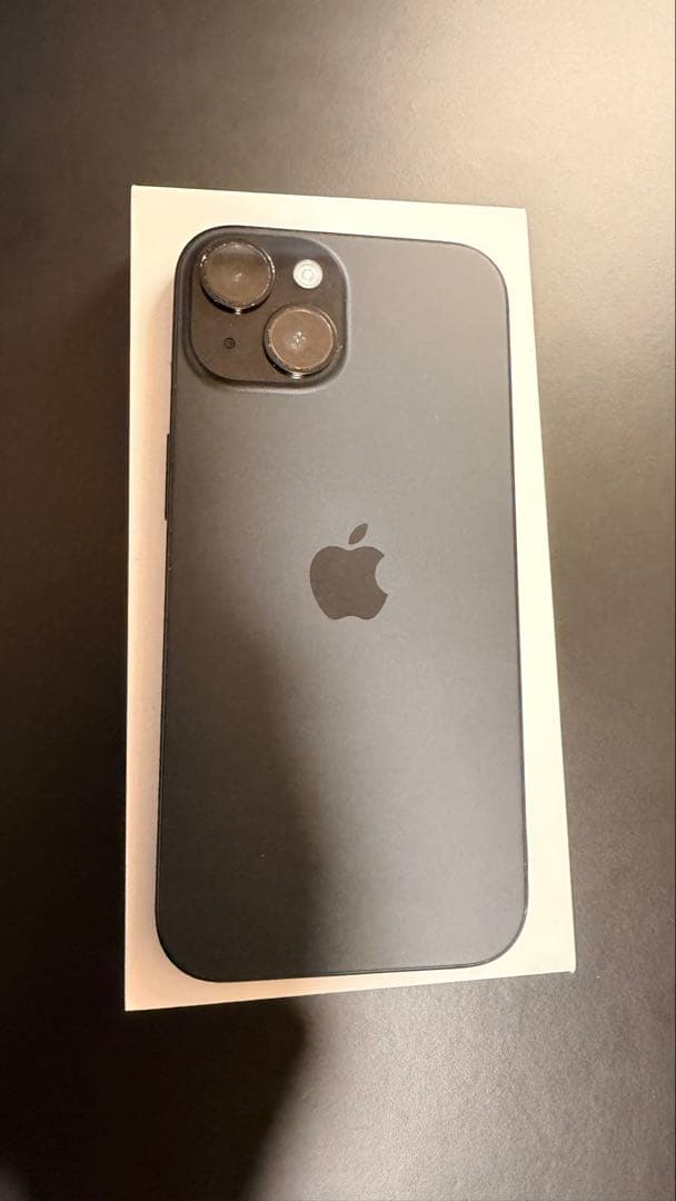 Apple iPhone 15 本体 256GB SIMフリー