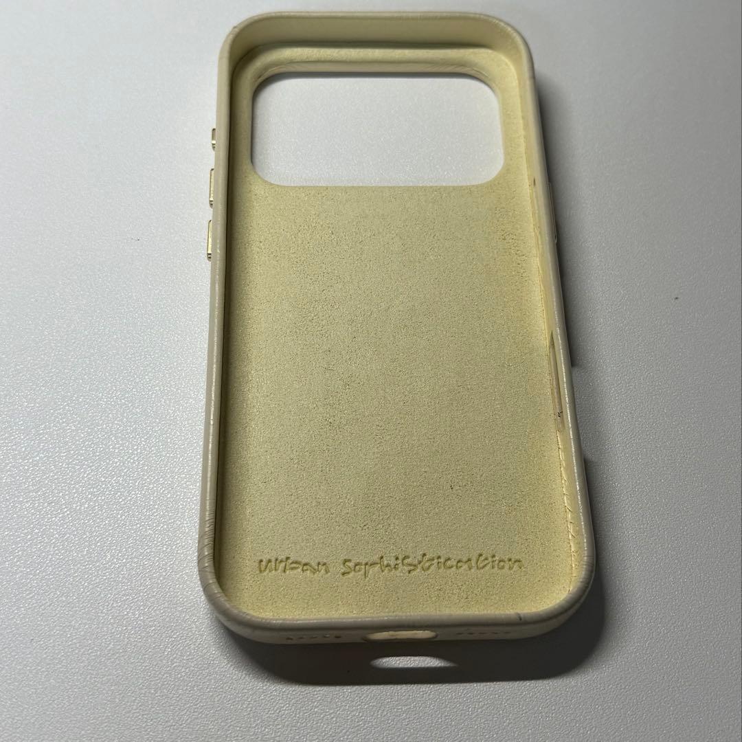 アーバンソフィスティケーション バターミルク iPhone17pro