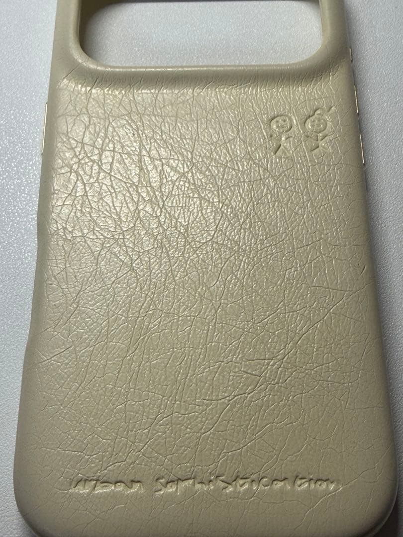 アーバンソフィスティケーション バターミルク iPhone17pro