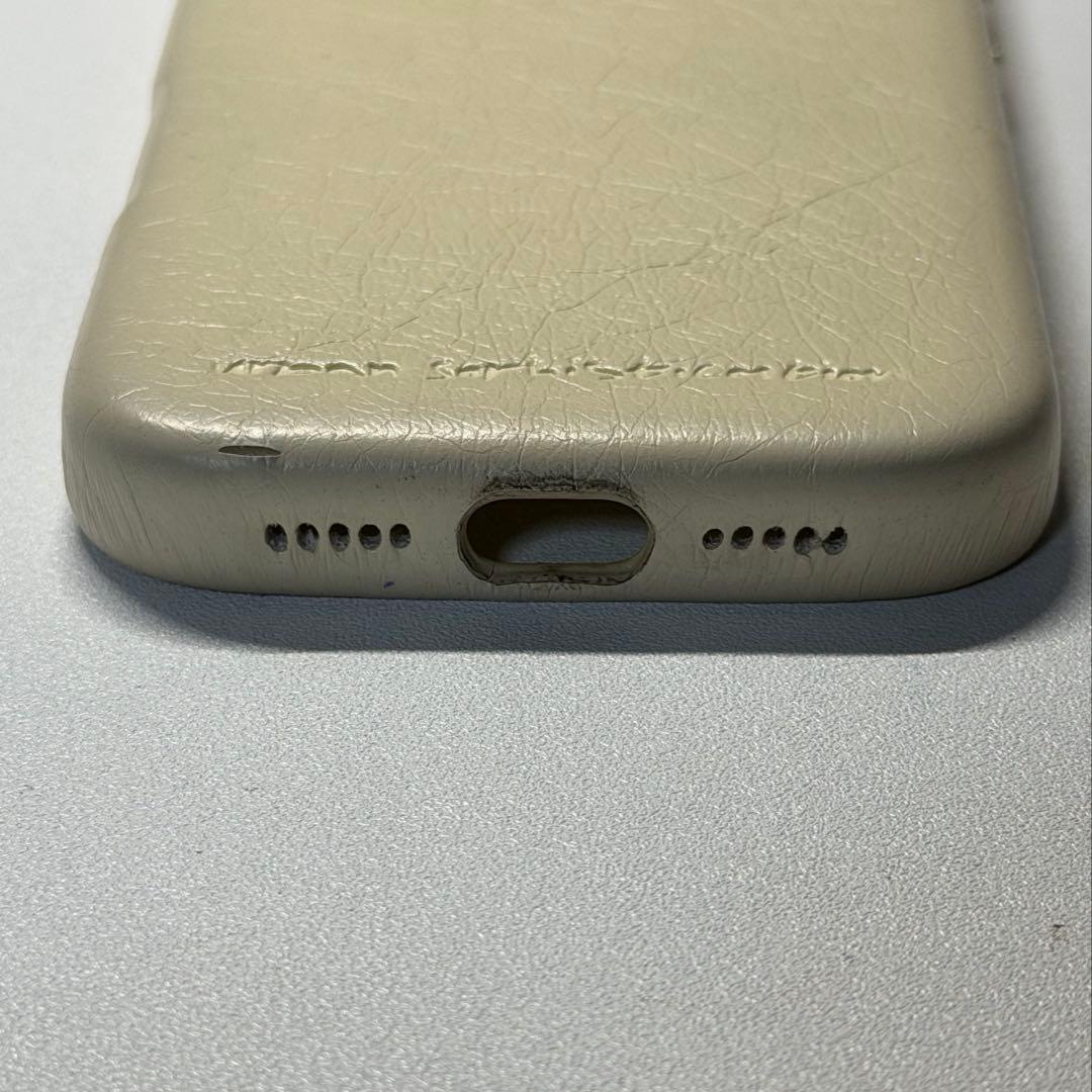 アーバンソフィスティケーション バターミルク iPhone17pro