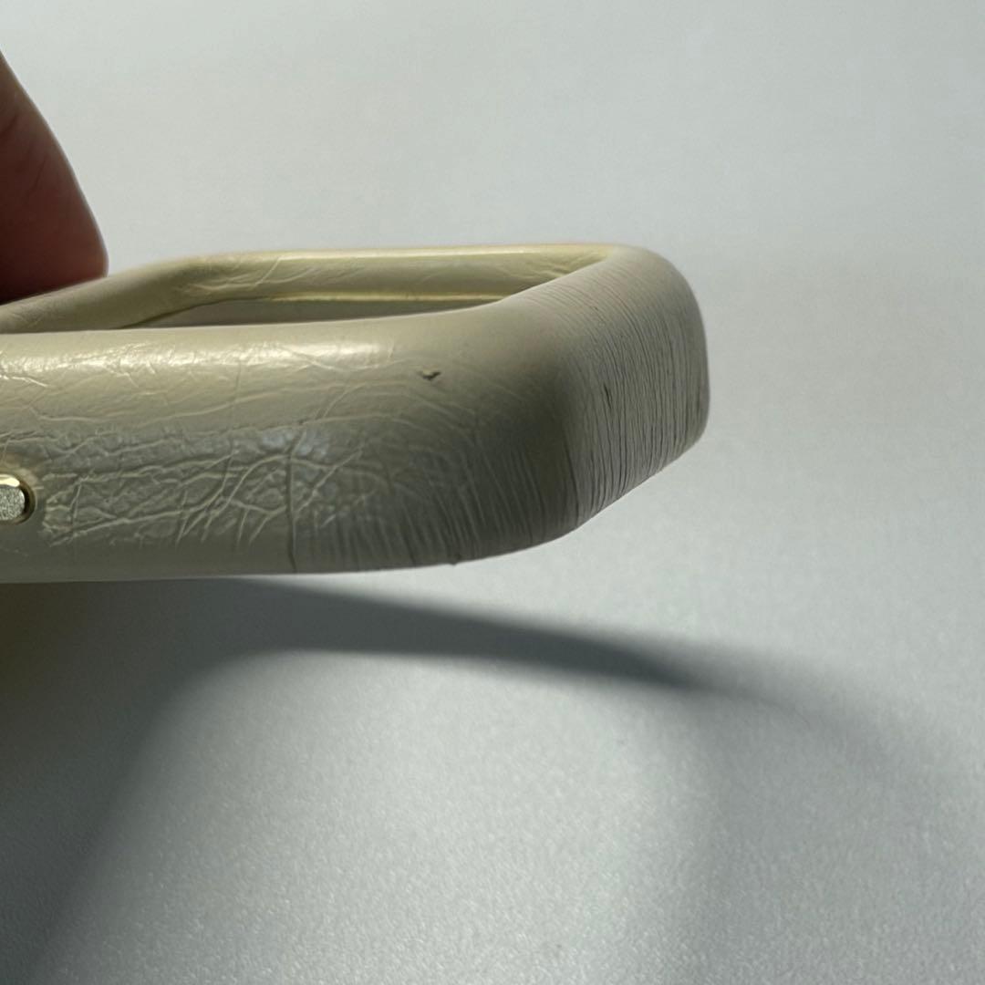 アーバンソフィスティケーション バターミルク iPhone17pro