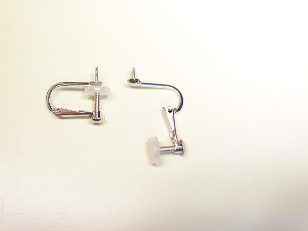 K14WG イヤリング金具　ネジバネ式【1ペア】【新品】【予備クッションおまけ】
