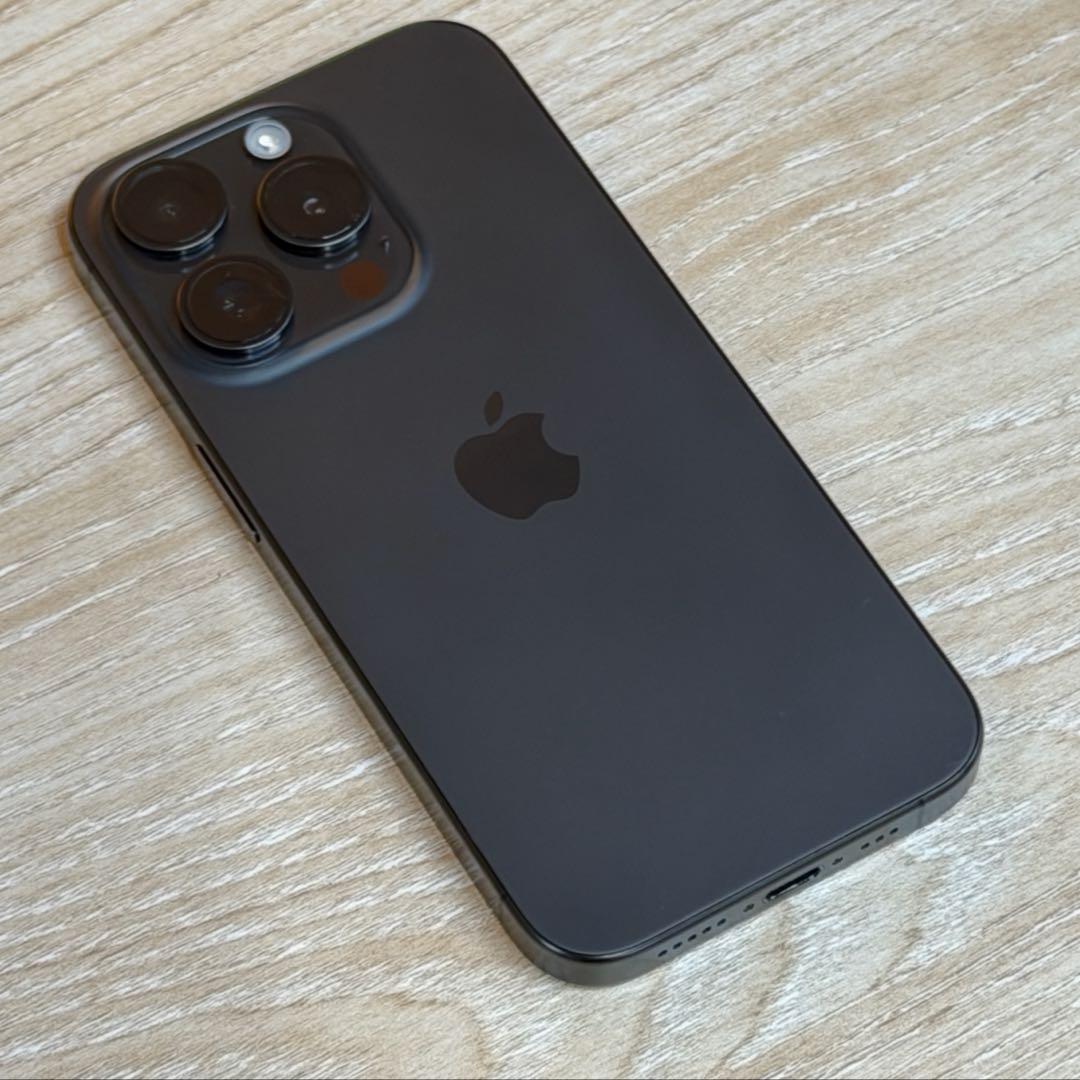 iPhone15Pro ブラックチタニウム256GB