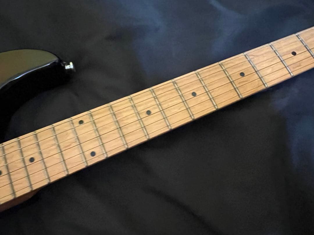 Elioth S305サンバースト ストラトキャスター　完動品　ケース付き