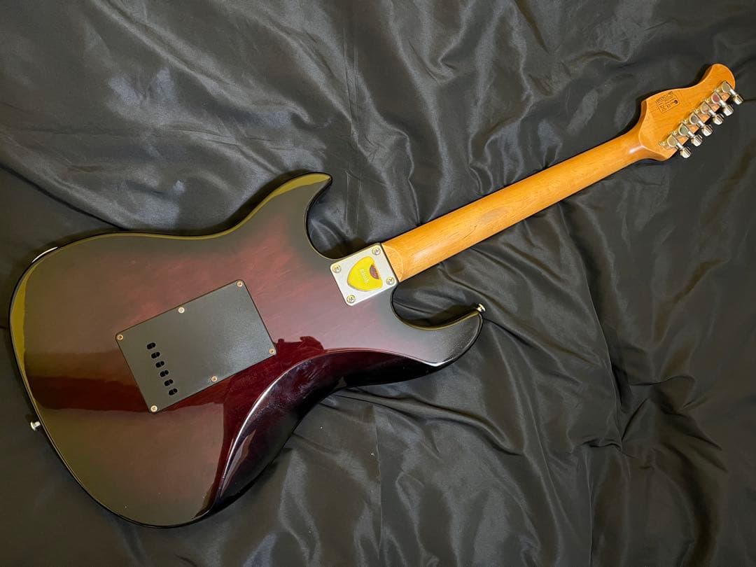 Elioth S305サンバースト ストラトキャスター　完動品　ケース付き