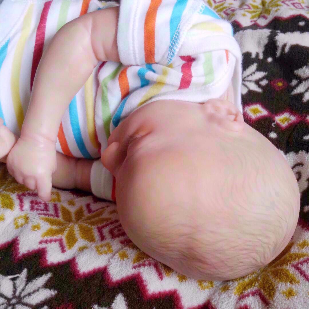 リボーンドール　守ってあげたくなる赤ちゃん