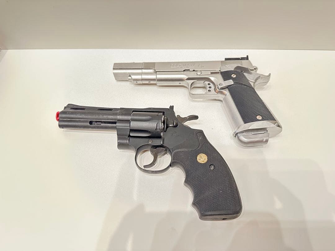 コルトパイソン（ガスガン） ＆ コルトガバメント （エアガン）