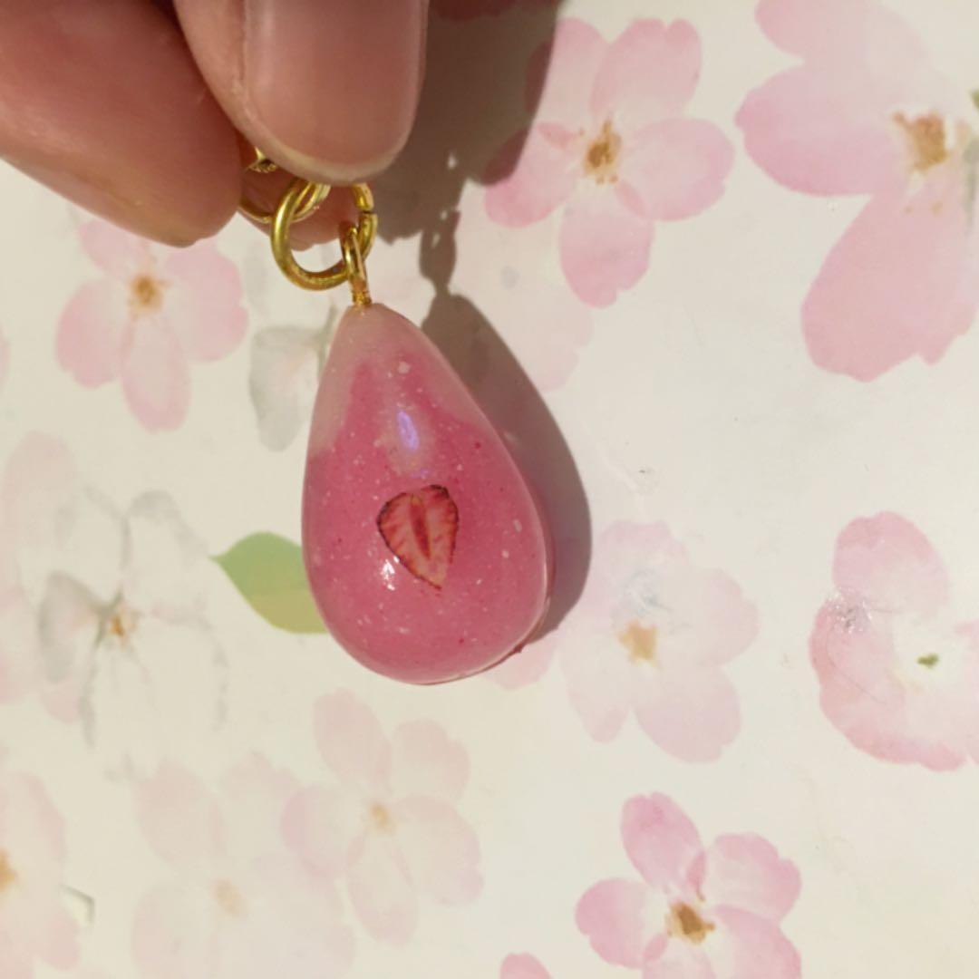 ＊売れ済 イチゴミルク ストラップ