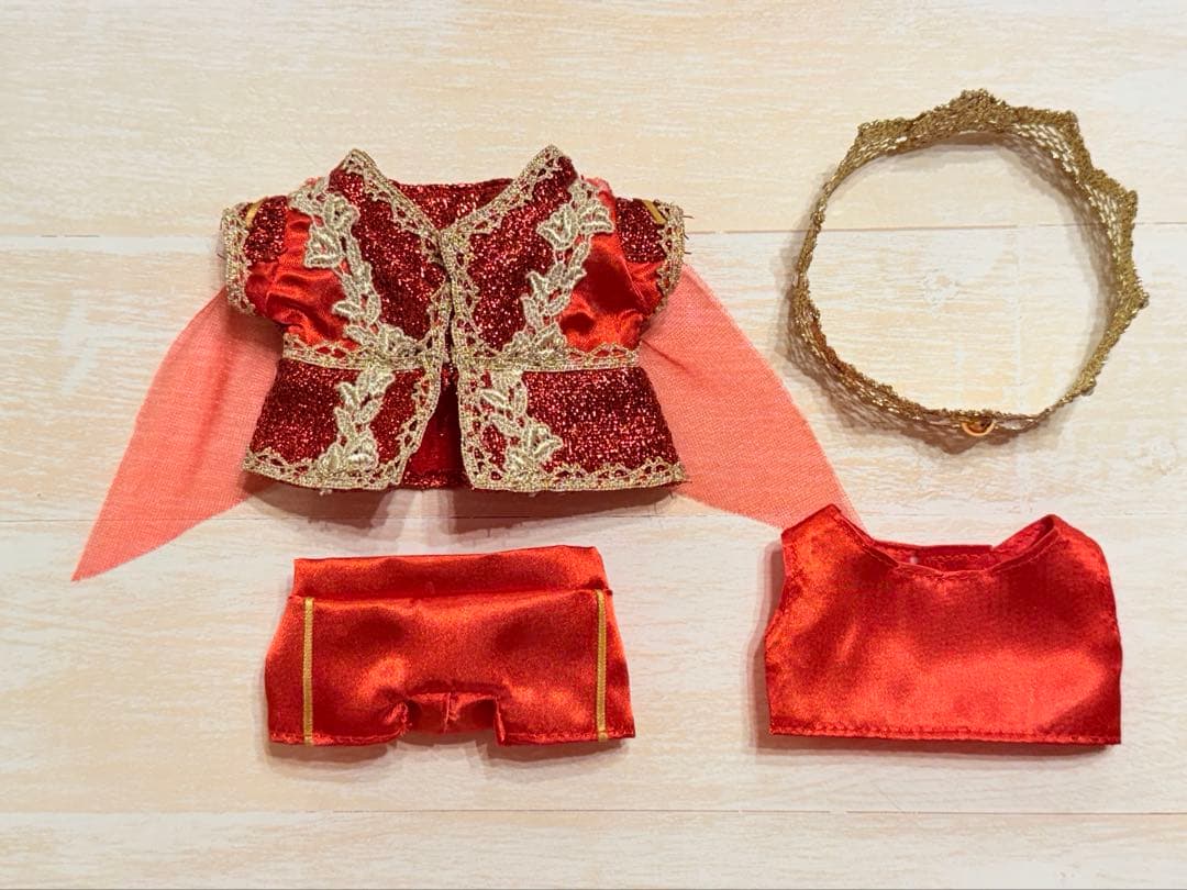 【オーダー】ぬい服　ドーム赤王子様