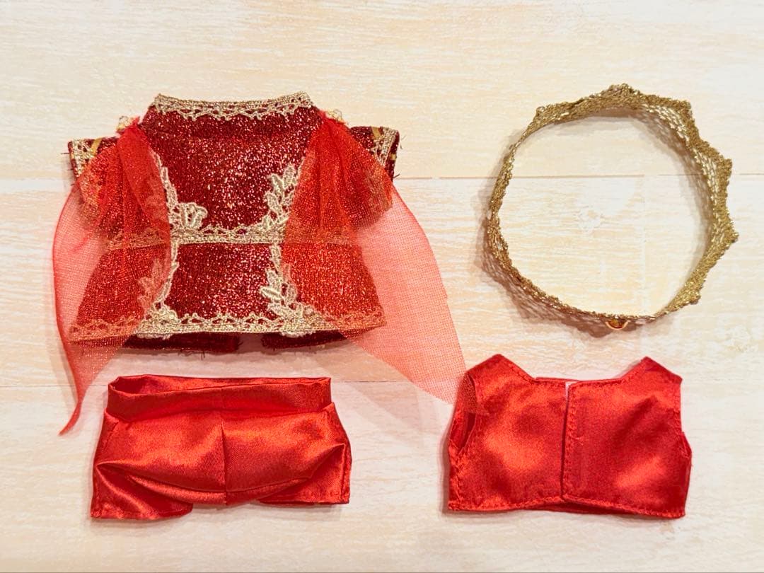 【オーダー】ぬい服　ドーム赤王子様