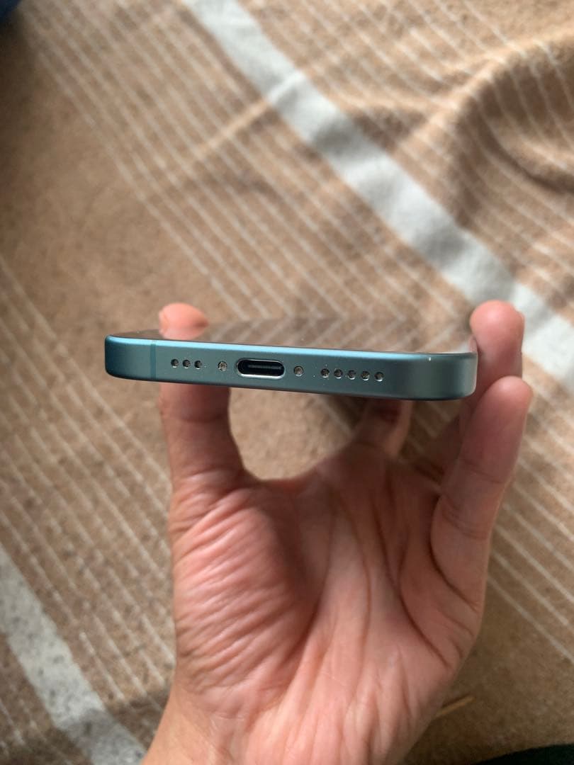 Apple iPhone 16 126GB, ティール 優れた条件