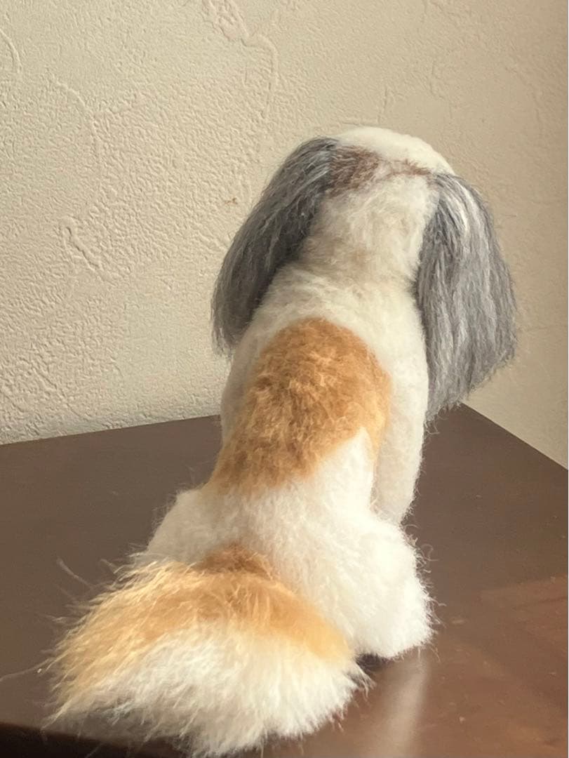 羊毛フェルト　シーズー