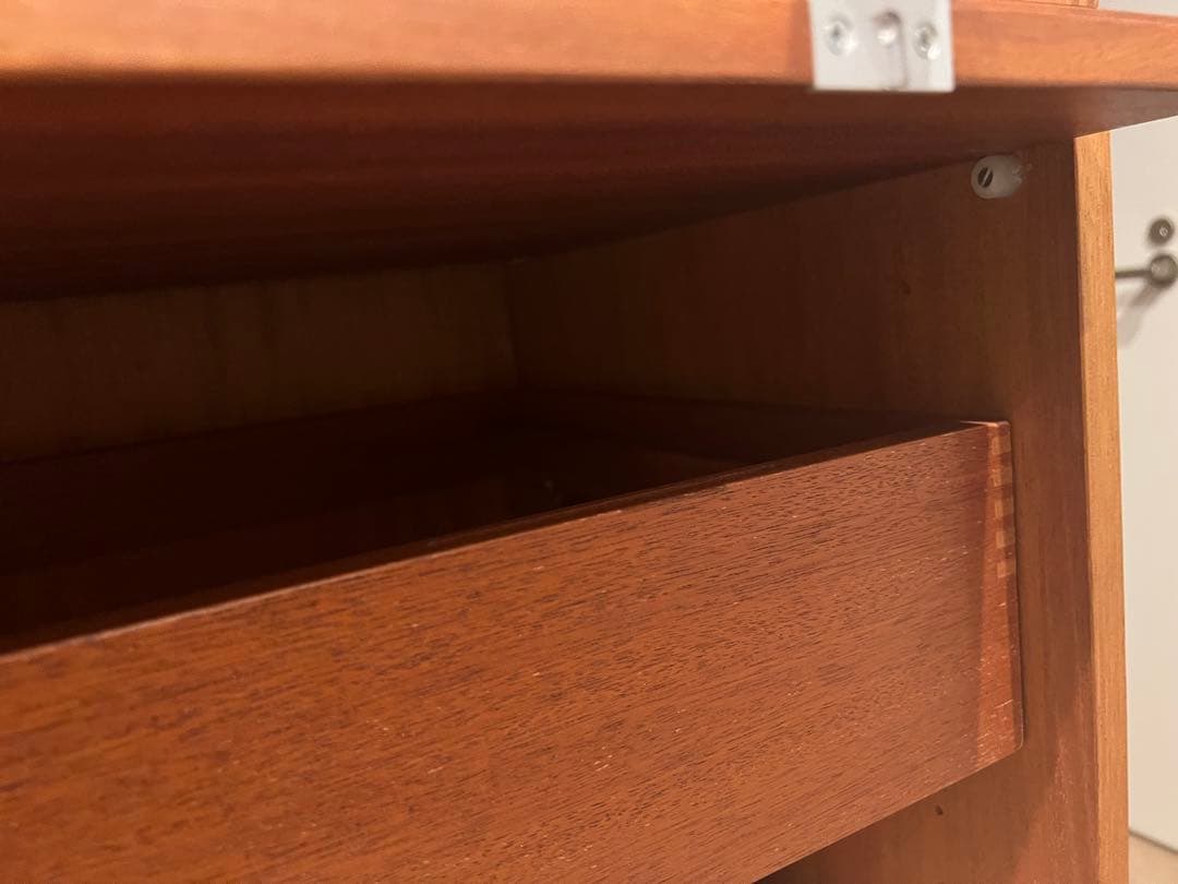 Fritz Hansen 木製ラック 引き出し式