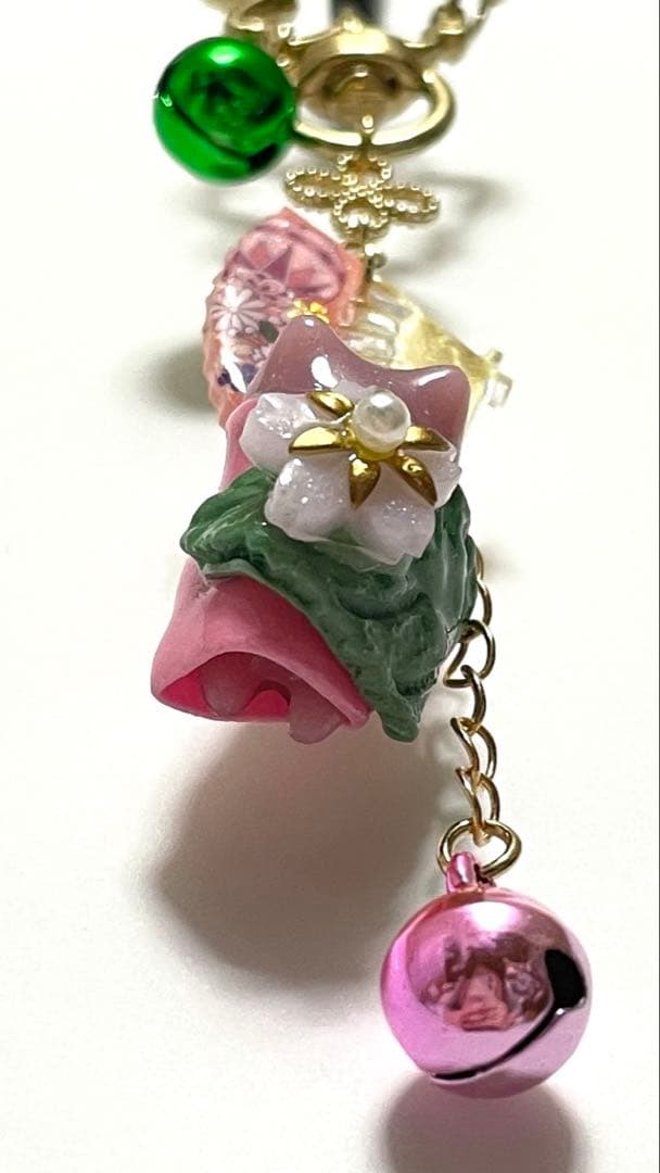 桜餅ぐで猫キーホルダー♡フェイクスイーツ、桃色、桜色、グリーン、花柄