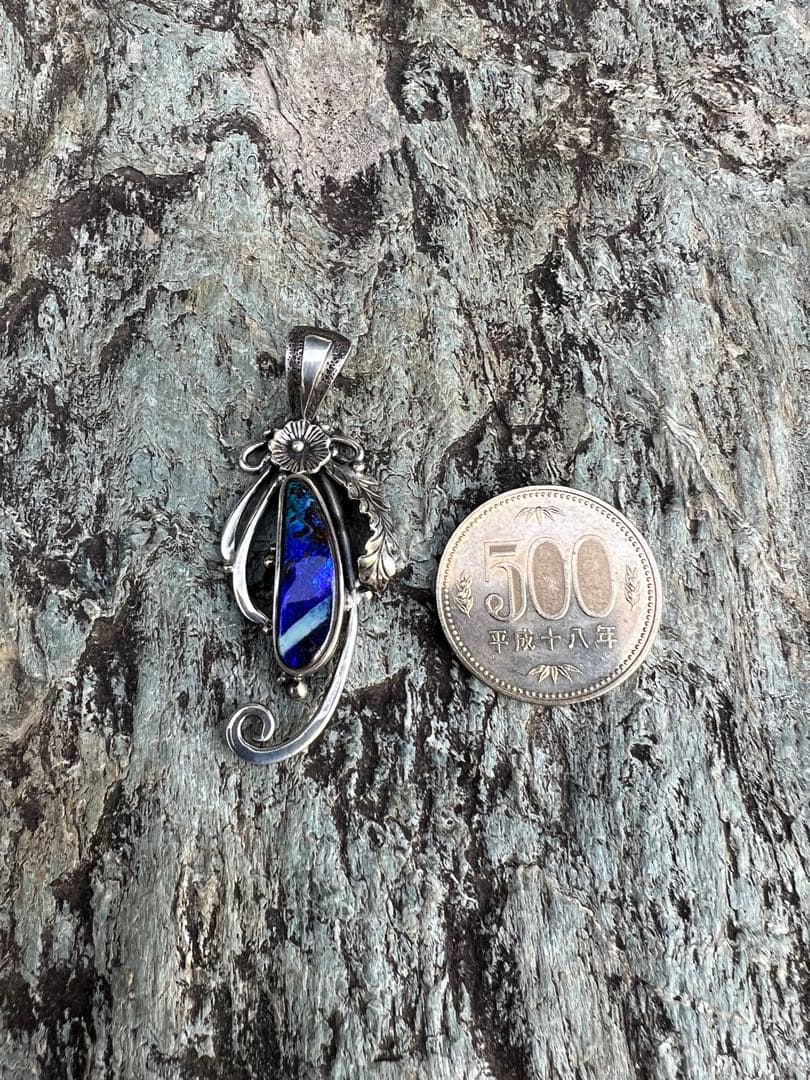 美麗　オパール　ネックレス