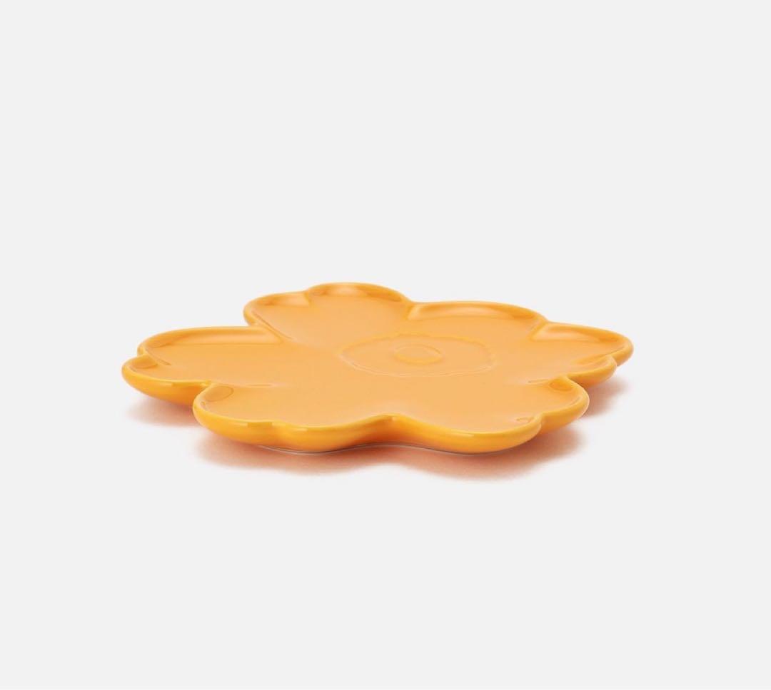 マリメッコ　ウニッコ　Unikko Shape プレート 20cm イエロー