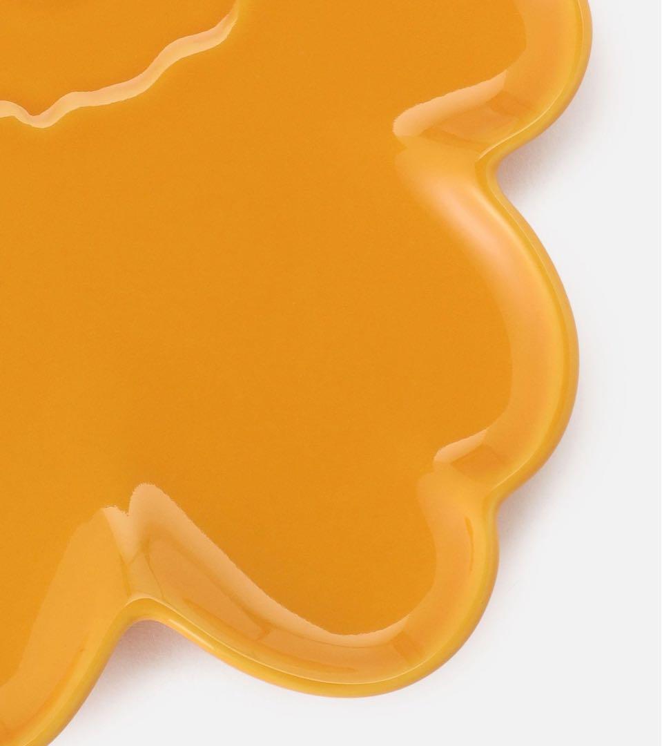 マリメッコ　ウニッコ　Unikko Shape プレート 20cm イエロー