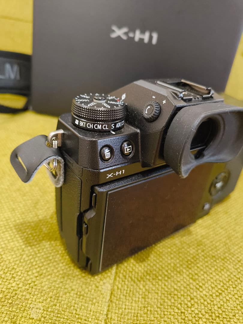 FUJIFILM X-H1 本体 + 付属品 21日まで限定価格