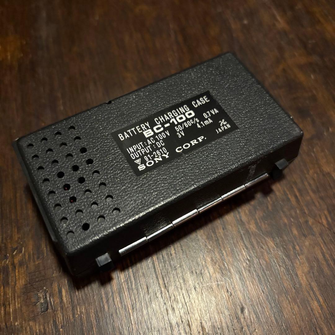 SONY ICR-100 小型ラジオ　1967年