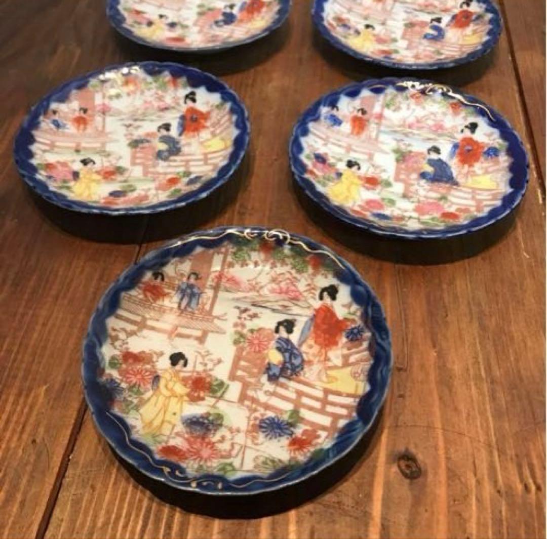 美品　陶芸　希少　年代物　青絵皿　菊花　銘々皿　丁寧に描かれた　華やかな皿　薄い