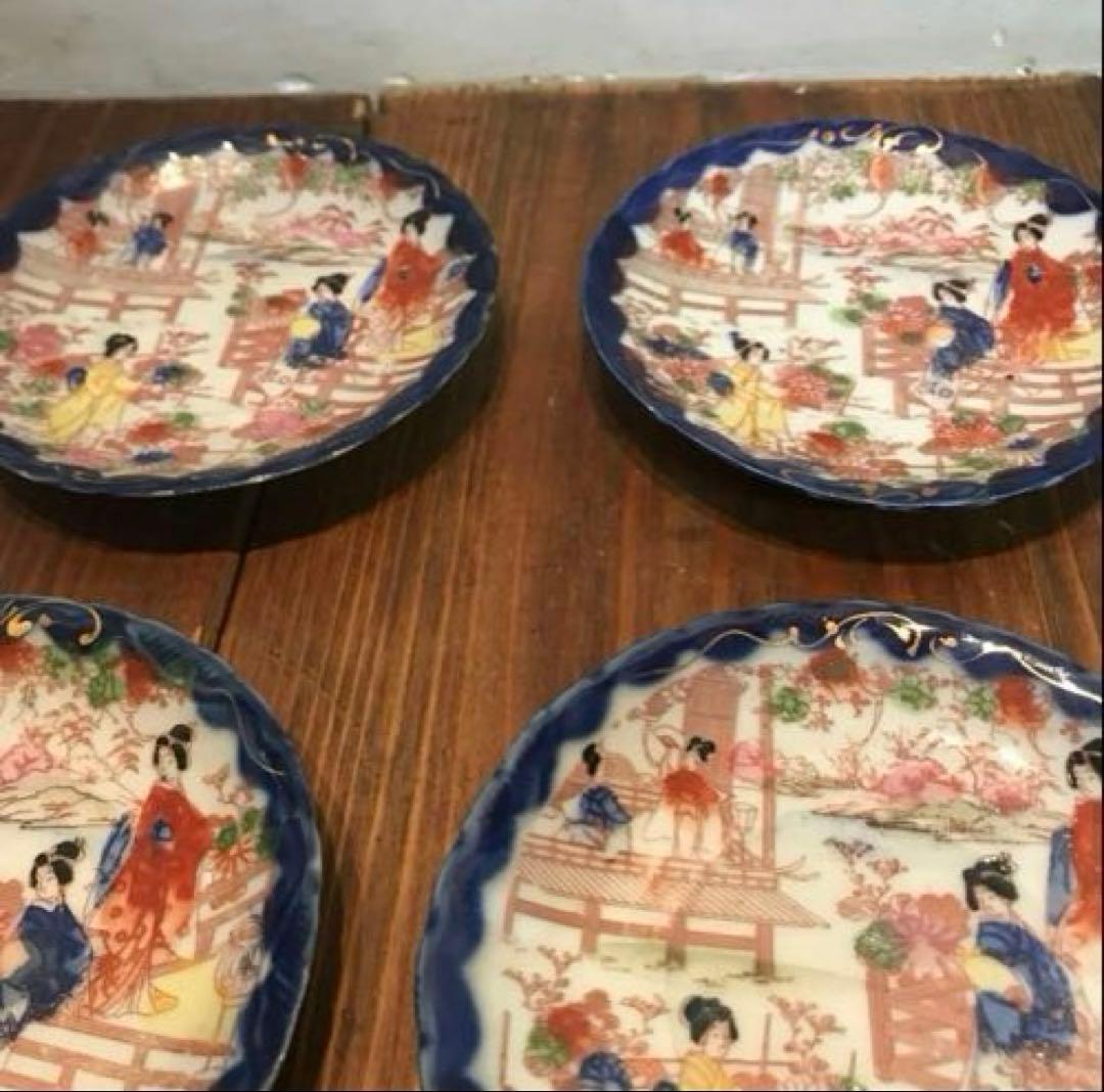 美品　陶芸　希少　年代物　青絵皿　菊花　銘々皿　丁寧に描かれた　華やかな皿　薄い