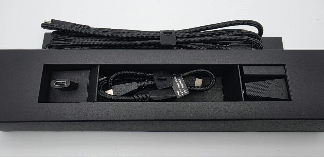 ASUS ROG Falcata 磁気ゲーミングキーボード