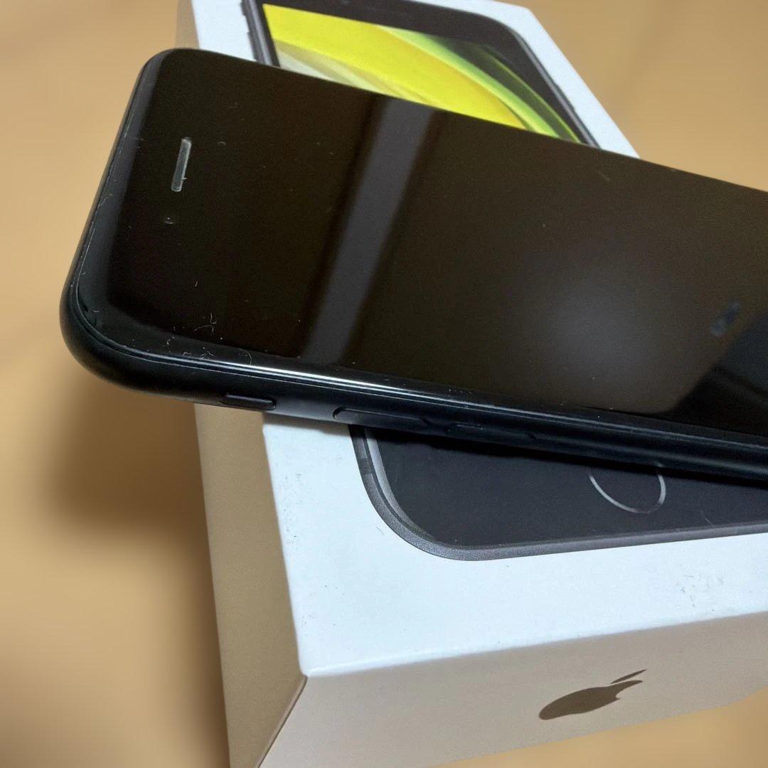 iPhone SE (第2世代) 64GB SIMフリー ブラック