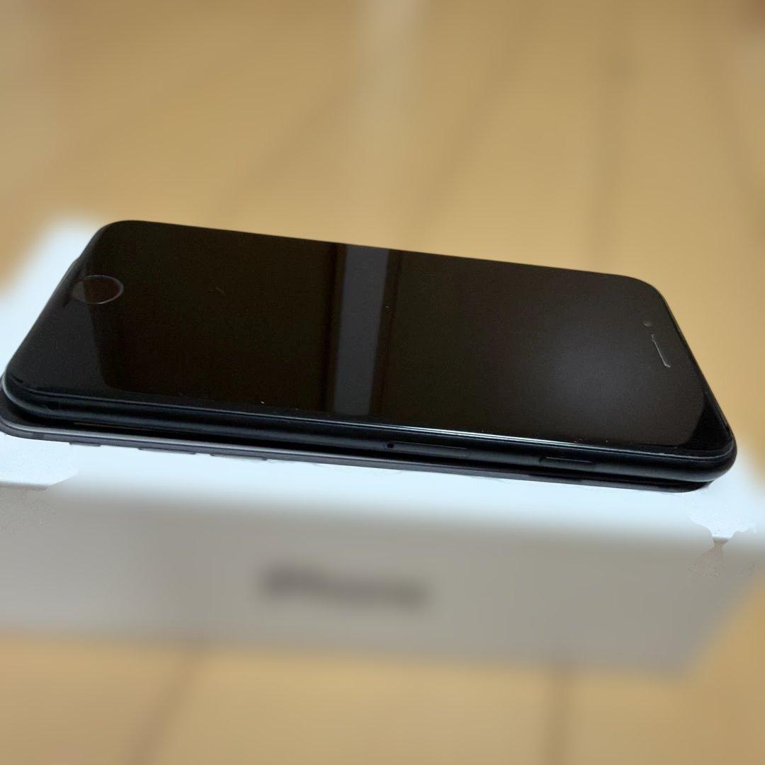 iPhone SE (第2世代) 64GB SIMフリー ブラック