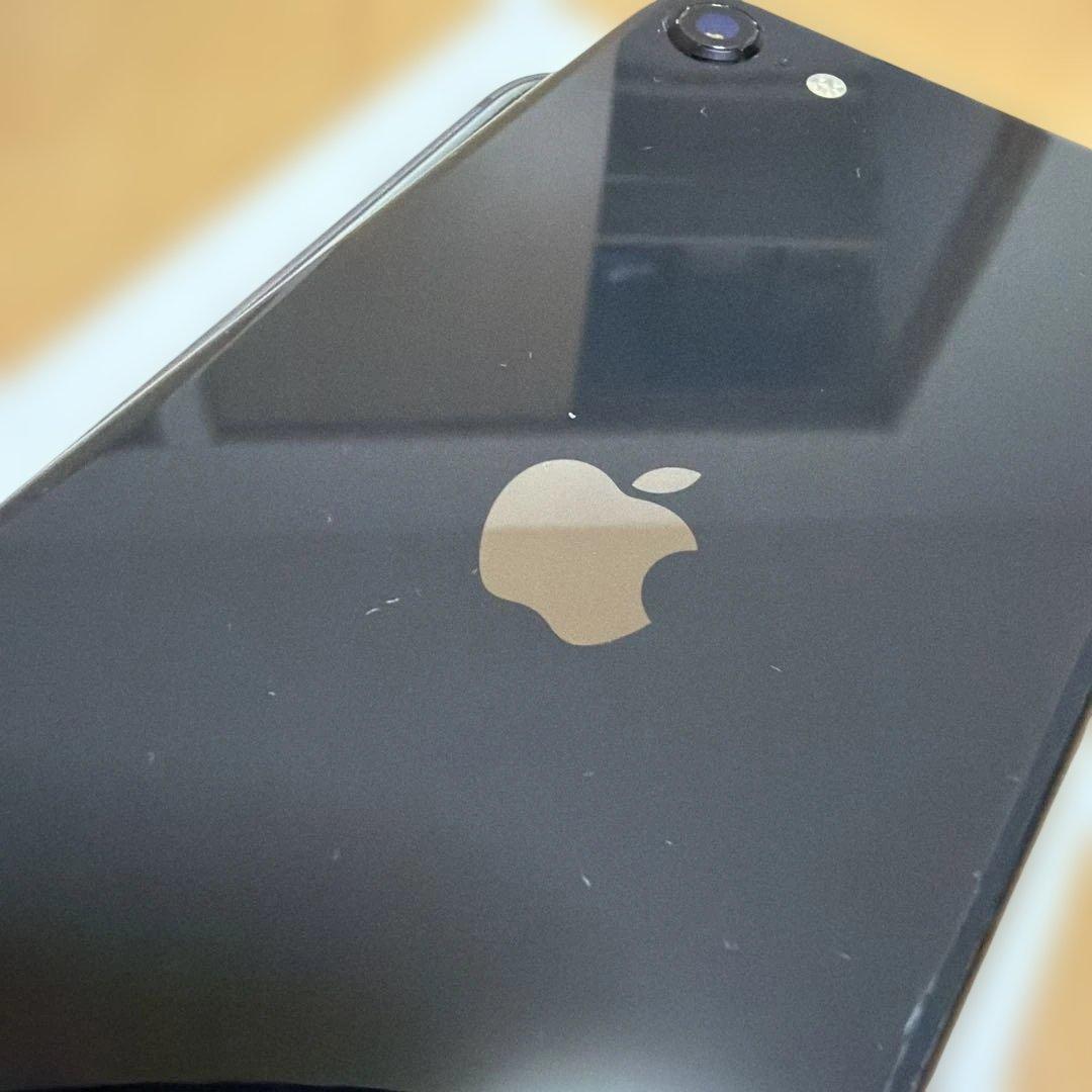 iPhone SE (第2世代) 64GB SIMフリー ブラック