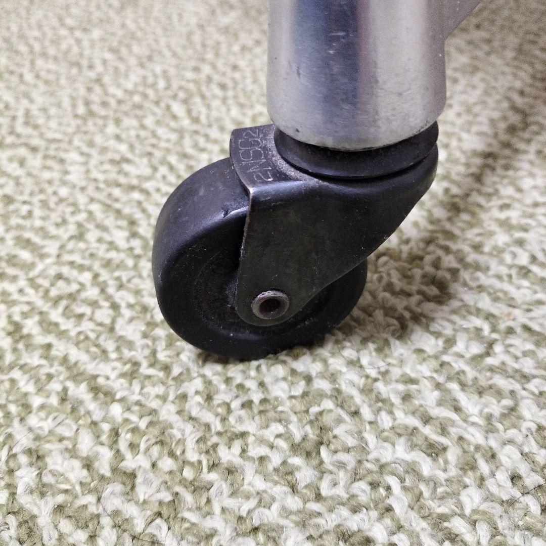 イームズ　サイドシェル　キャスター付き　イエロー