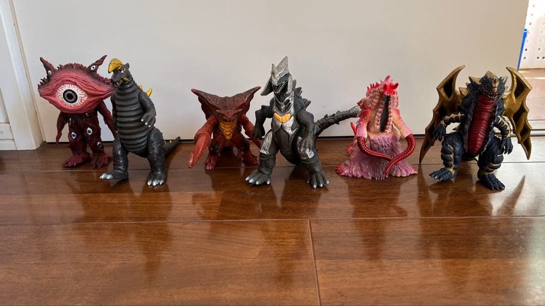 ウルトラマン78体、怪獣27体、フィギュアまとめ売り