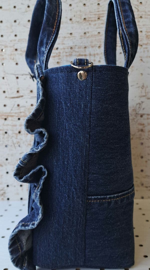 ゆ*ら様 コヤンイサムチョン　デニムリメイクトートバッグ　フリル