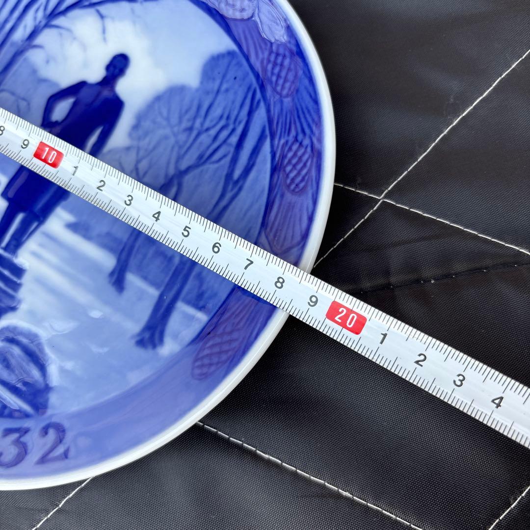 ロイヤルコペーハーゲン　イヤープレート　フレデリクスボー公園北欧