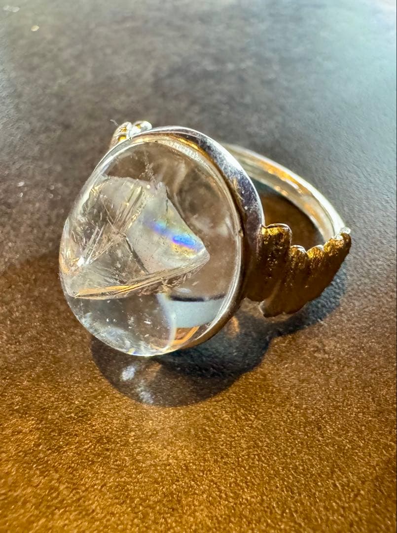 クウォーツinクウォーツ　リング　虹入り　貫入水晶