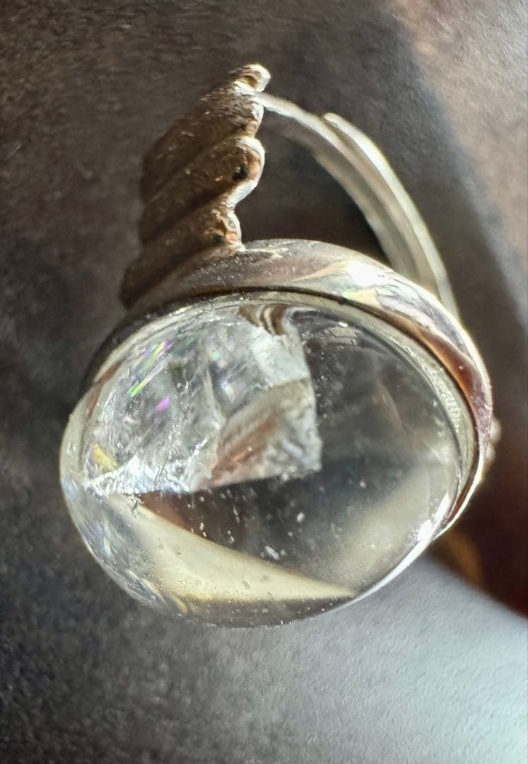 クウォーツinクウォーツ　リング　虹入り　貫入水晶