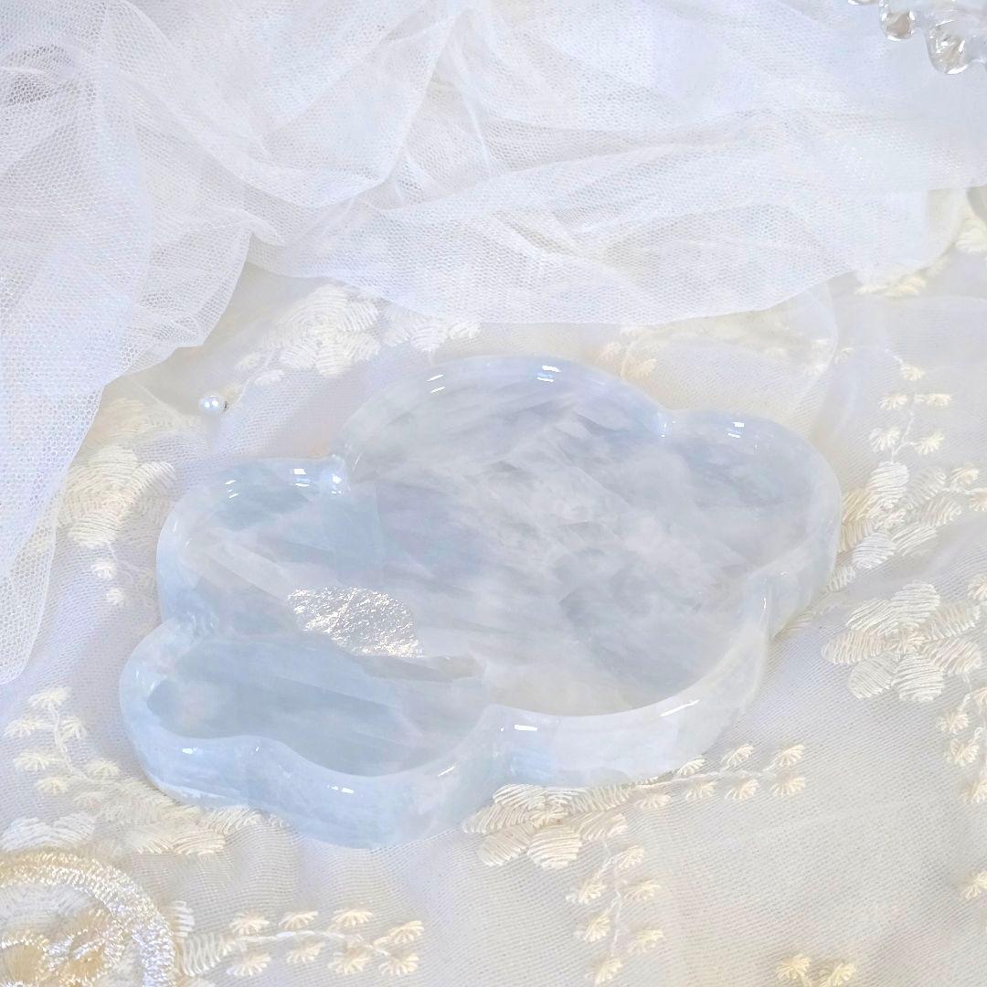 天然石 ブルーカルサイト プレート 大きめもくもく雲のプレート