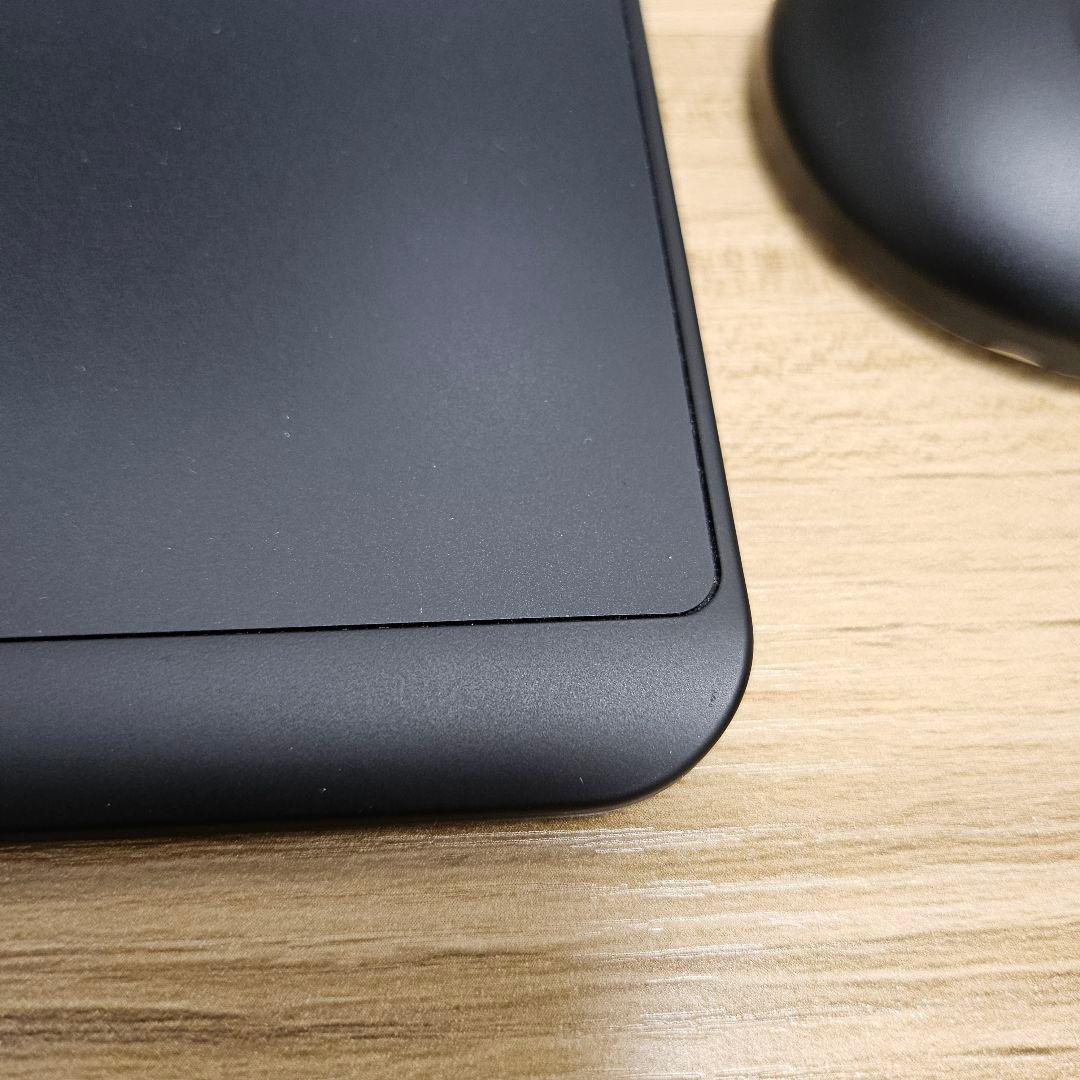 Wacom Intuos Pro ペンタブレット(PTH-660)