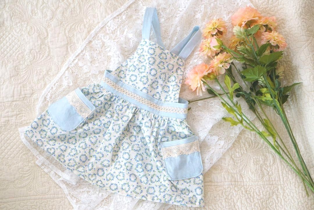 女の子　お食事エプロン　ハンドメイド　80 85 90 95 水色　小花柄