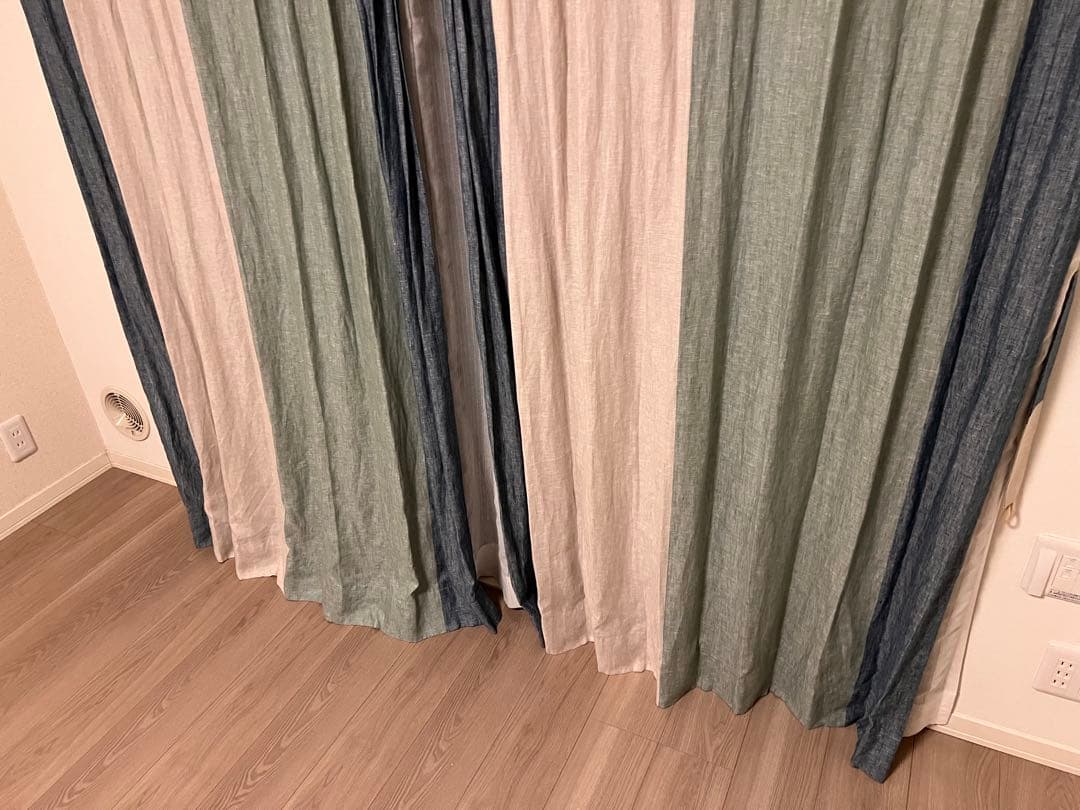 unico カーテン