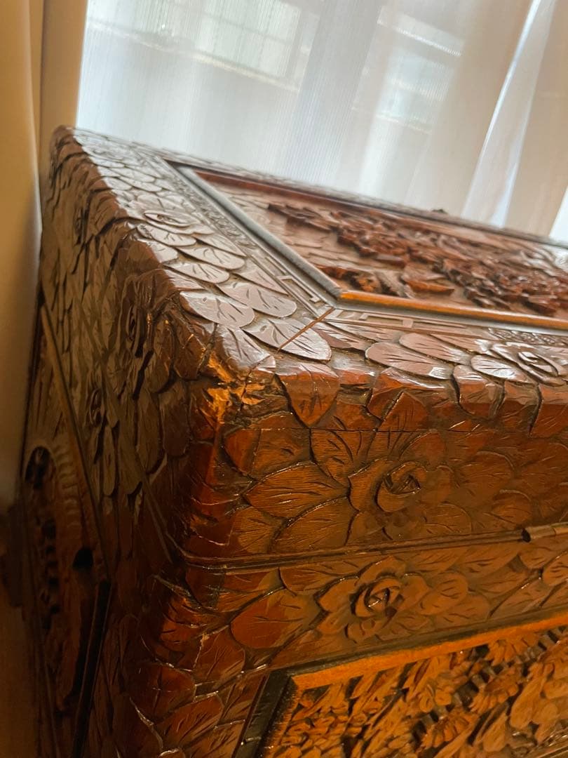 アジアン木彫ボックス