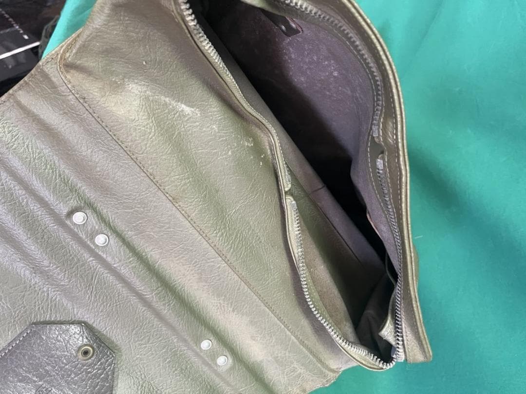 ＷＷ２ドイツ軍代用　スイス軍の将校　衣装カバン&書類入れ　実物