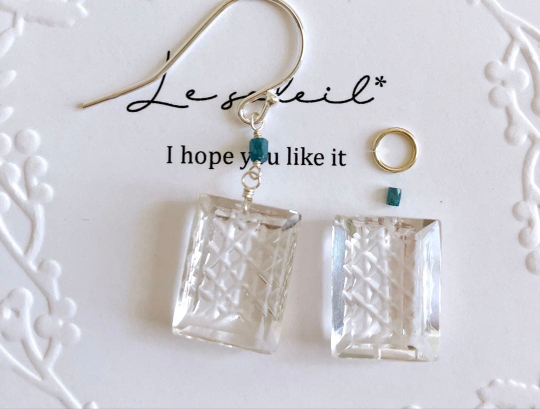 じばにゃん◆切子カービング水晶×ブルーダイヤピアス✧silver925