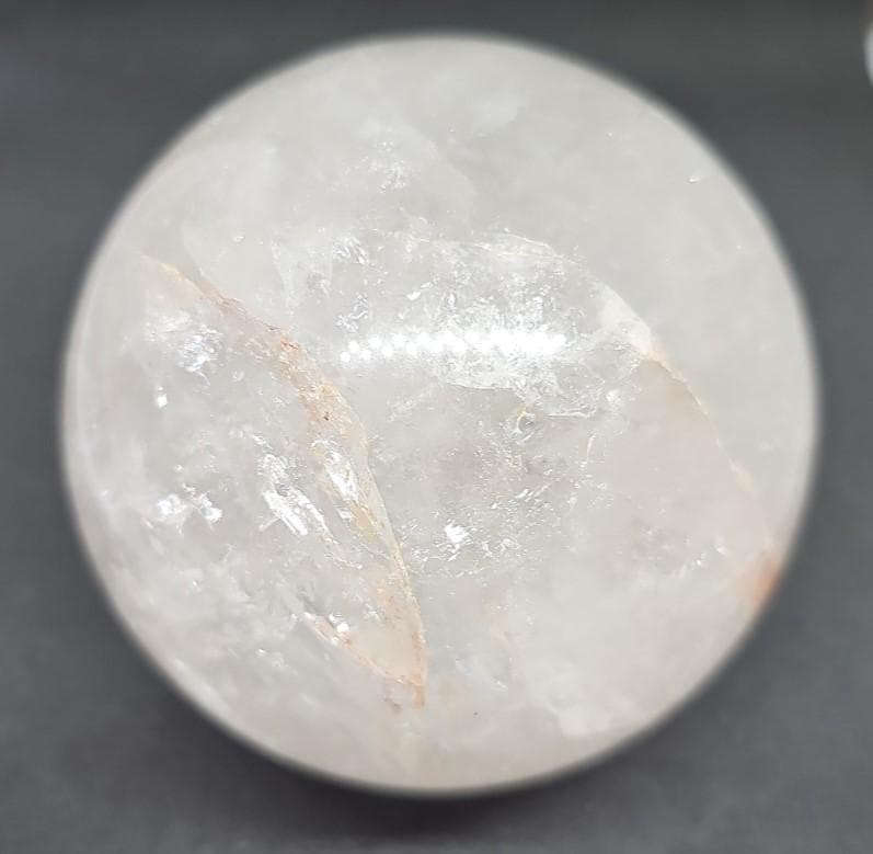 ヒマラヤ水晶丸玉　83.5mm 812g 大玉 虹・雲入り 台座付