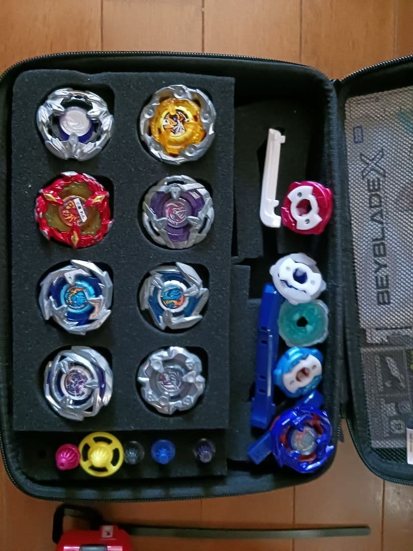 美品　ベイブレードXまとめ売り