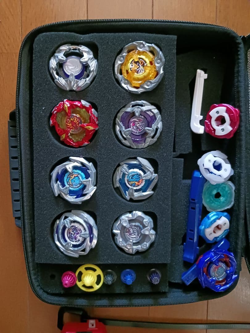 美品　ベイブレードXまとめ売り