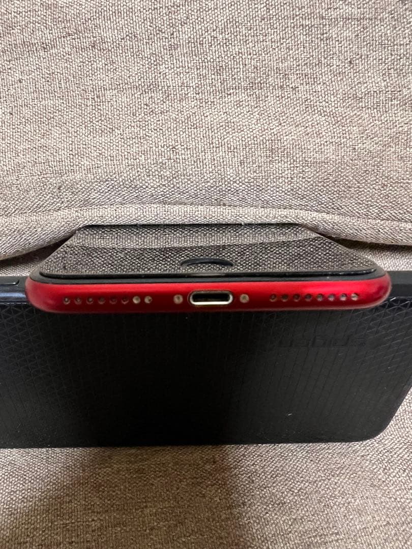 Apple iPhone 8 Plus (レッド) 本体 sim フリー