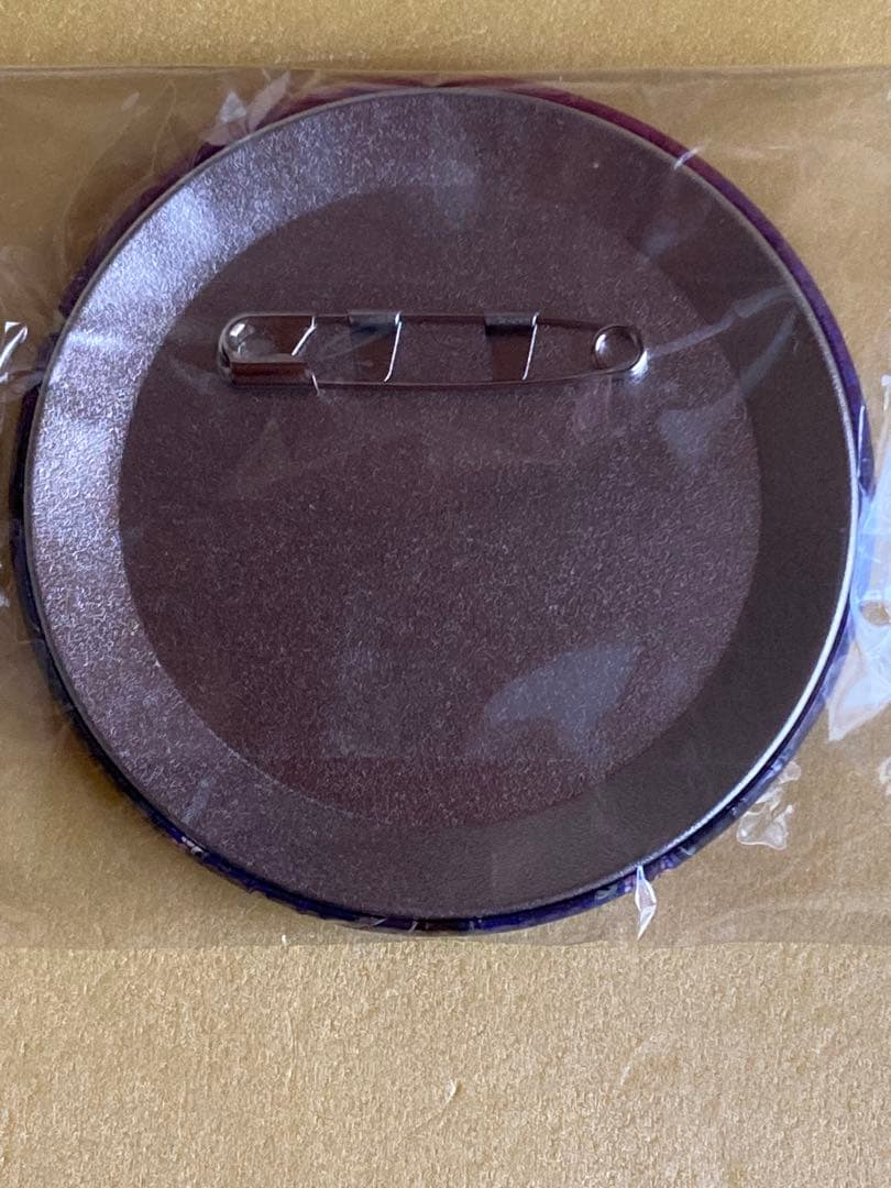 ツイステ ホログラム缶バッジ スケアリーモンスターズ ヴィル・シェーンハイト