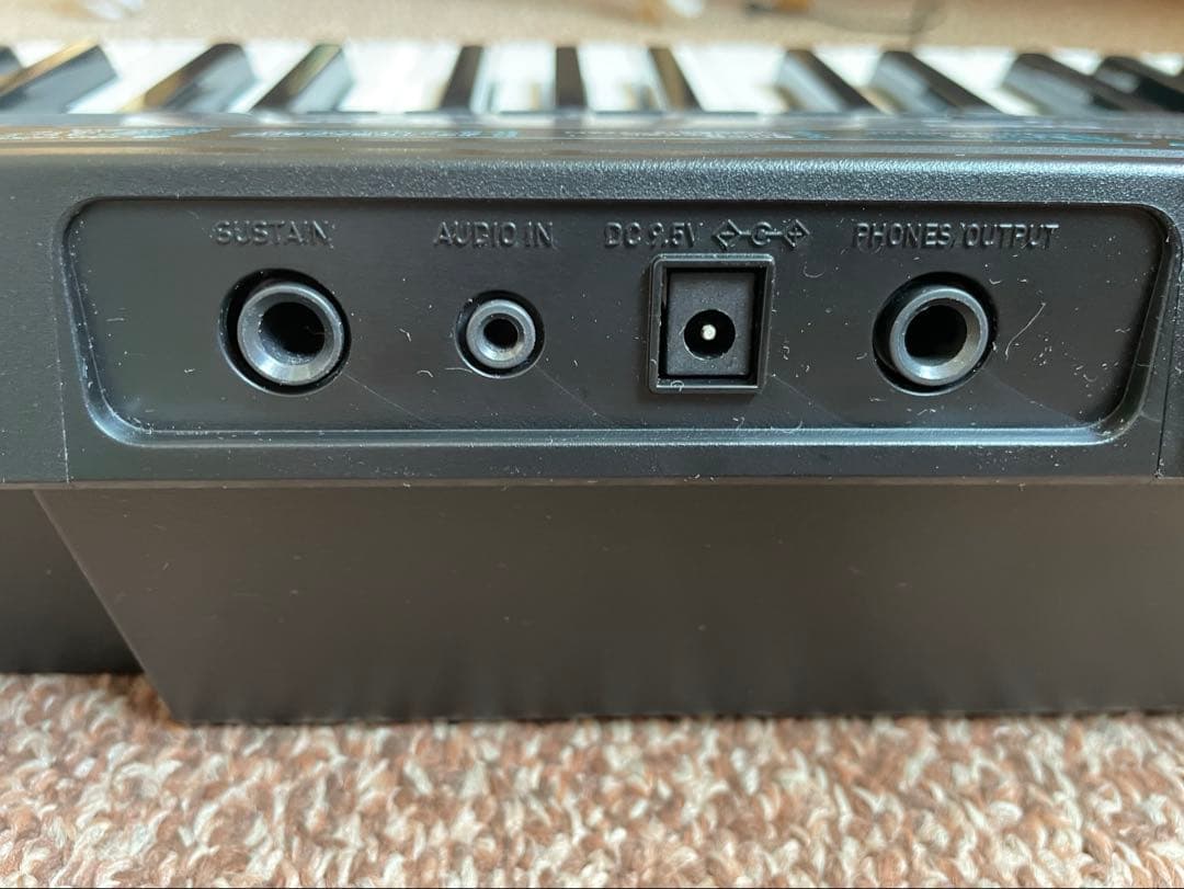 CASIO CTK-2550 ポータブルキーボード