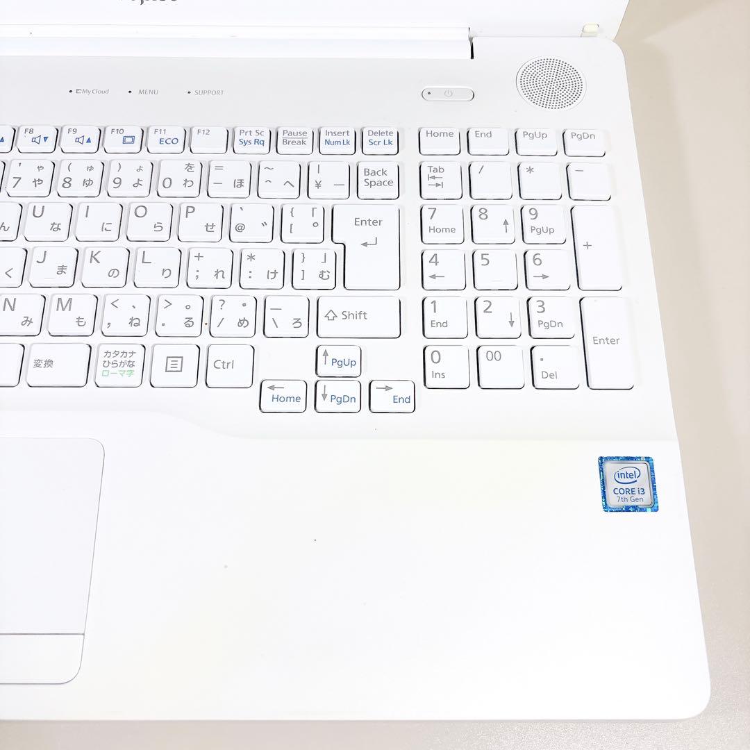 フルHD液晶✨快適動作のSSD カメラ 第7世代 白 ノートパソコン 富士通