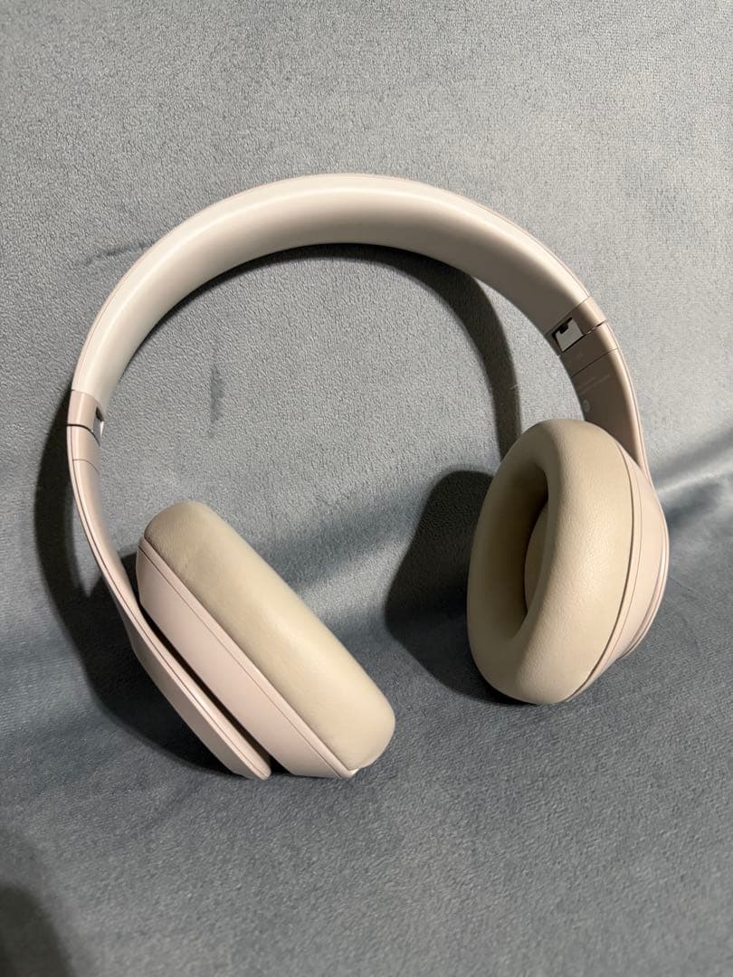 ワイヤレスヘッドホン ホワイト